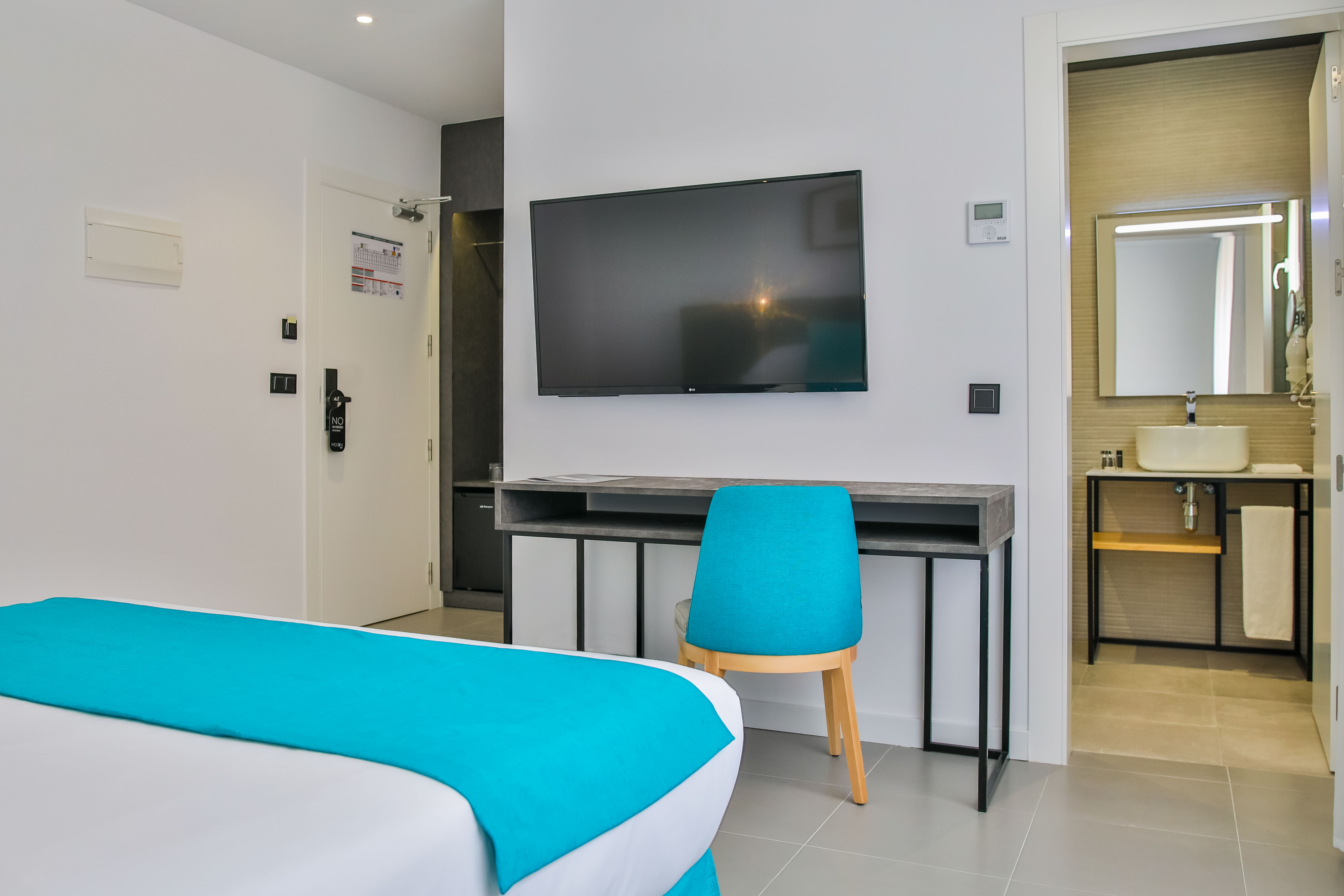 Moon Hotel & Spa