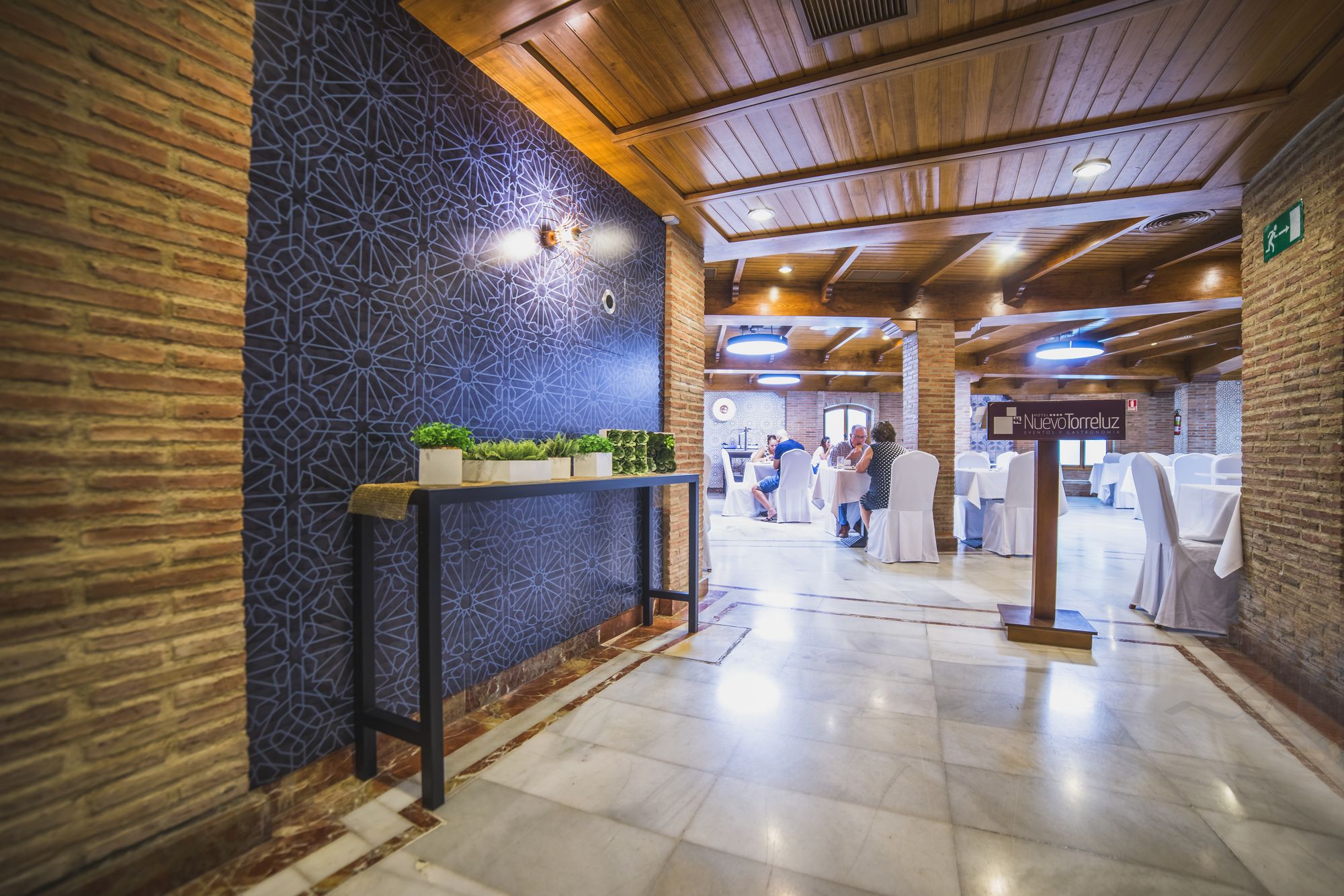 Nuevo Torreluz Hotel