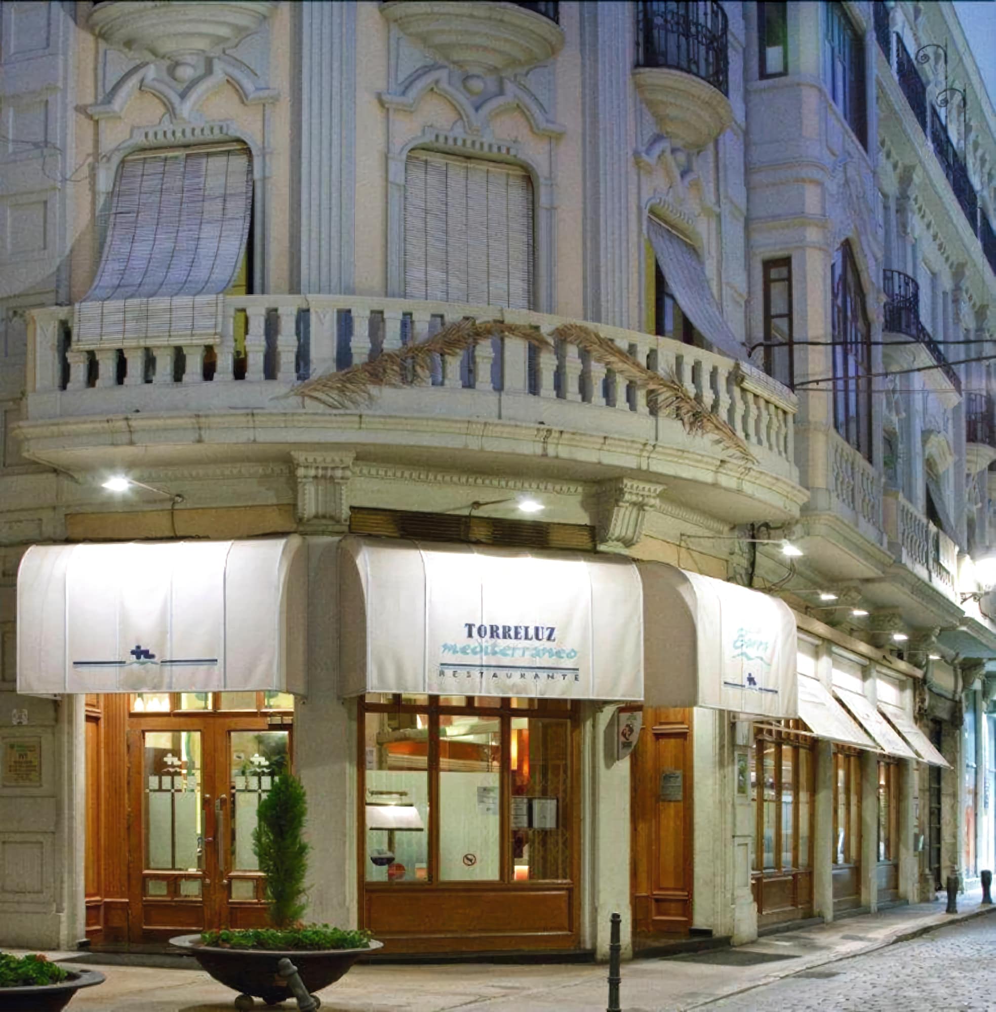 Nuevo Torreluz Hotel