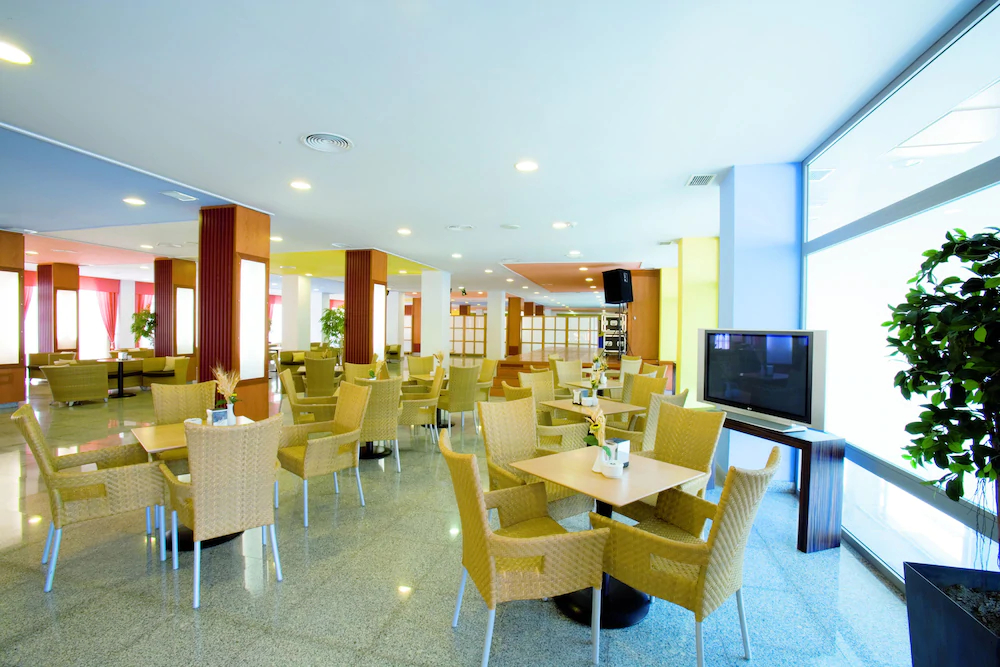 Apartamentos Mar y Golf