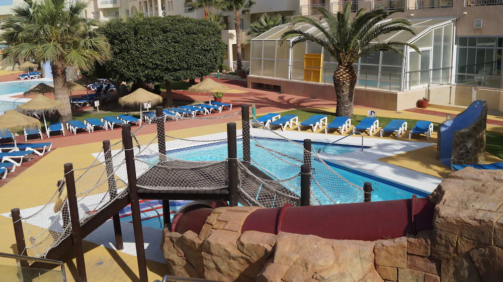 Apartamentos Mar y Golf
