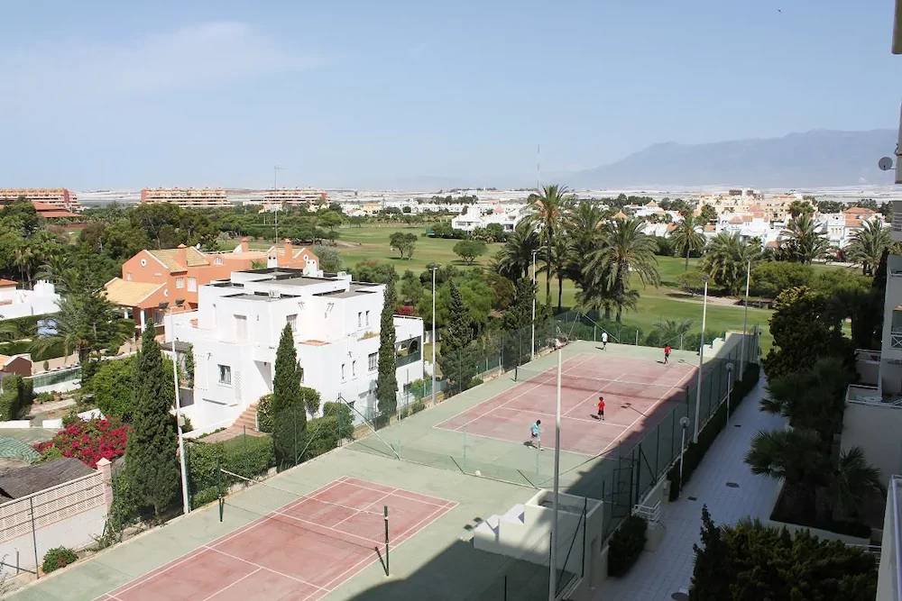 Apartamentos Mar y Golf