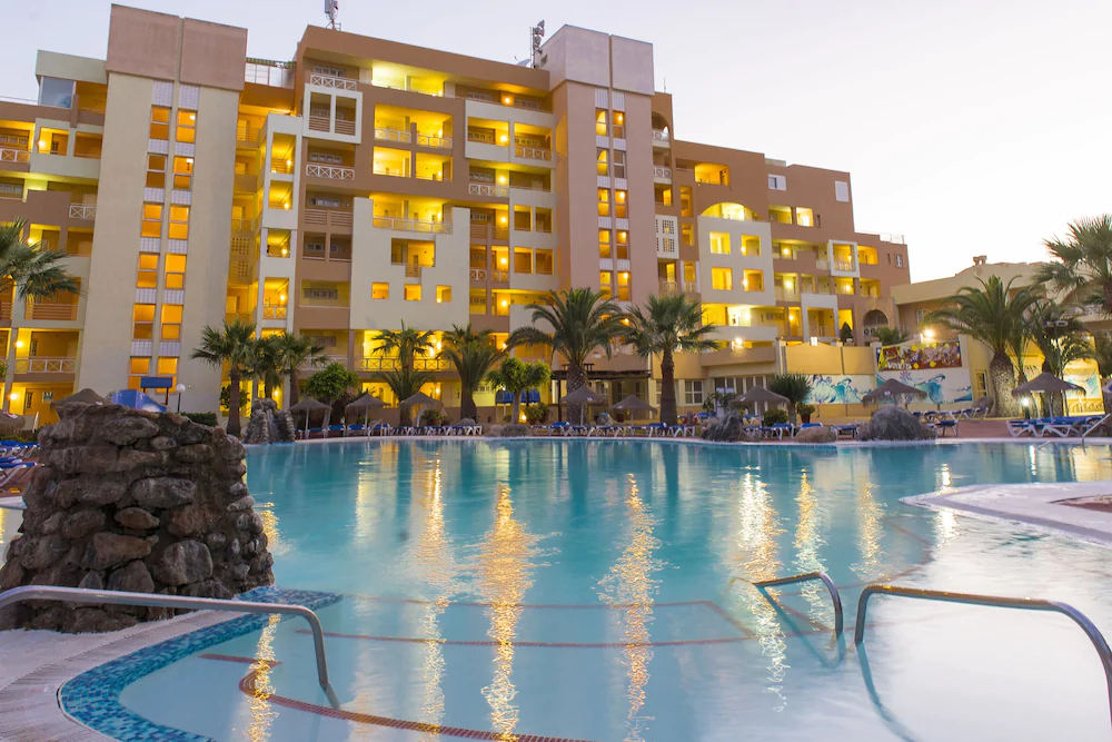 Apartamentos Mar y Golf