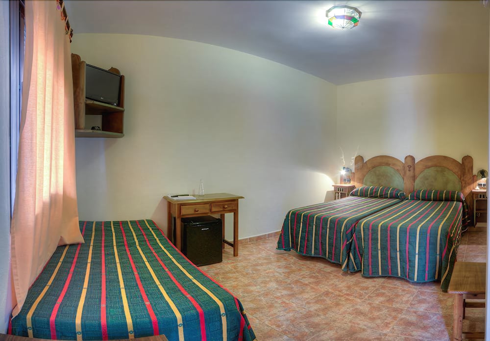 Alhambra Hostal