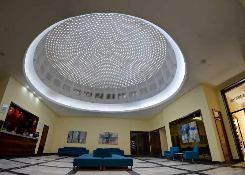 Hotel De Francia y París