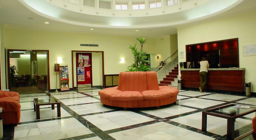 Hotel De Francia y París