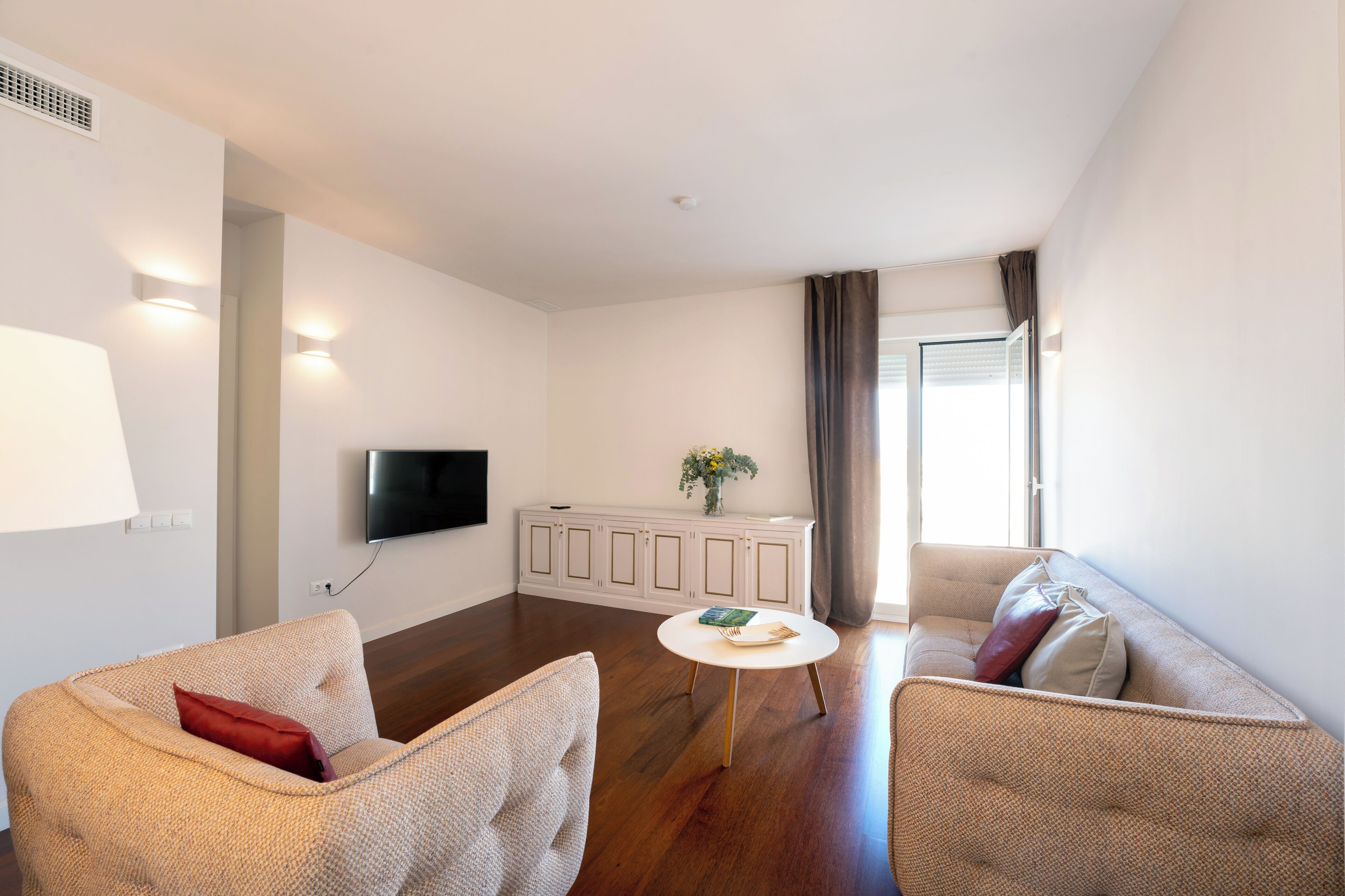 Plaza Mina Suites