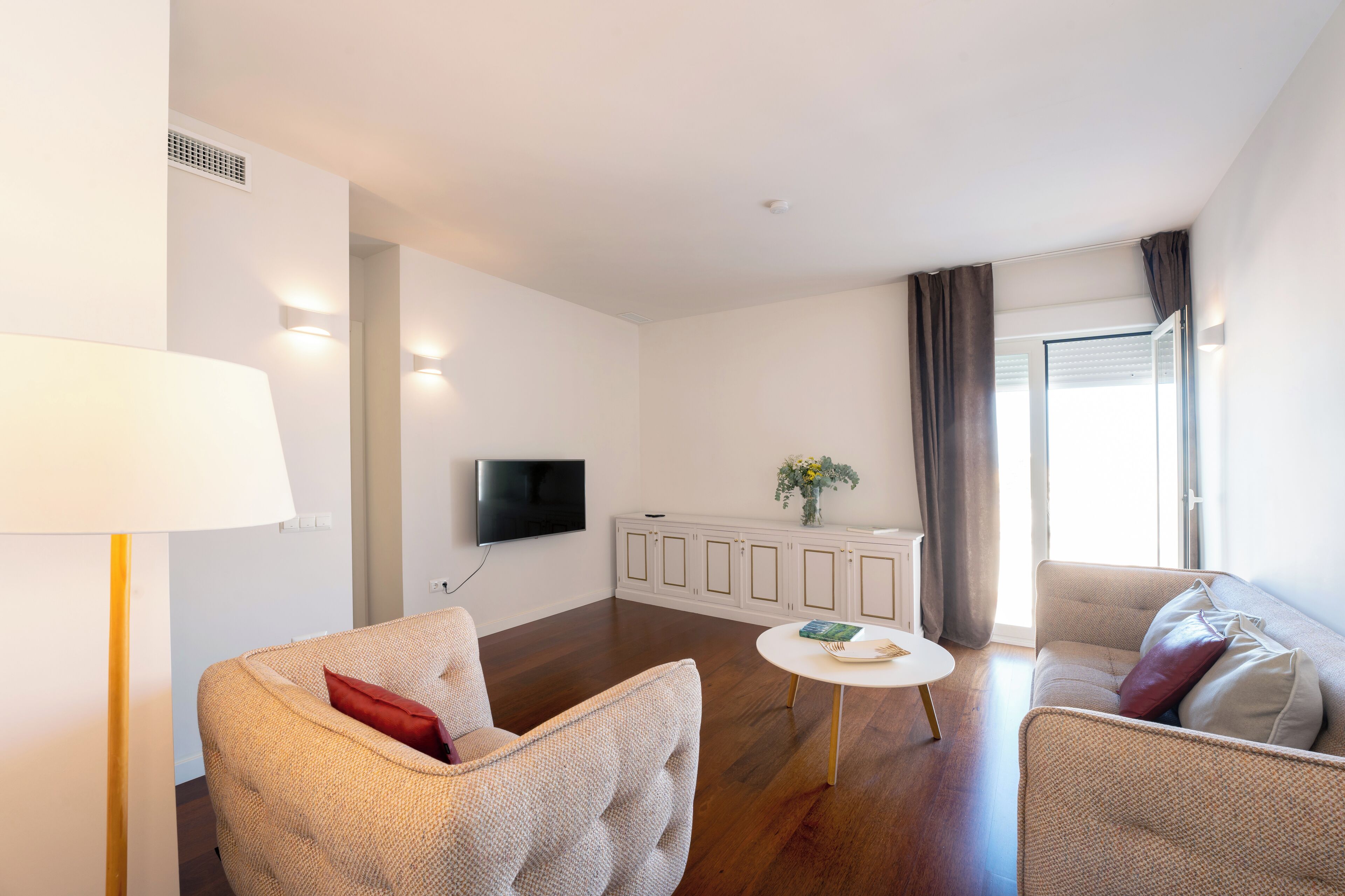 Plaza Mina Suites