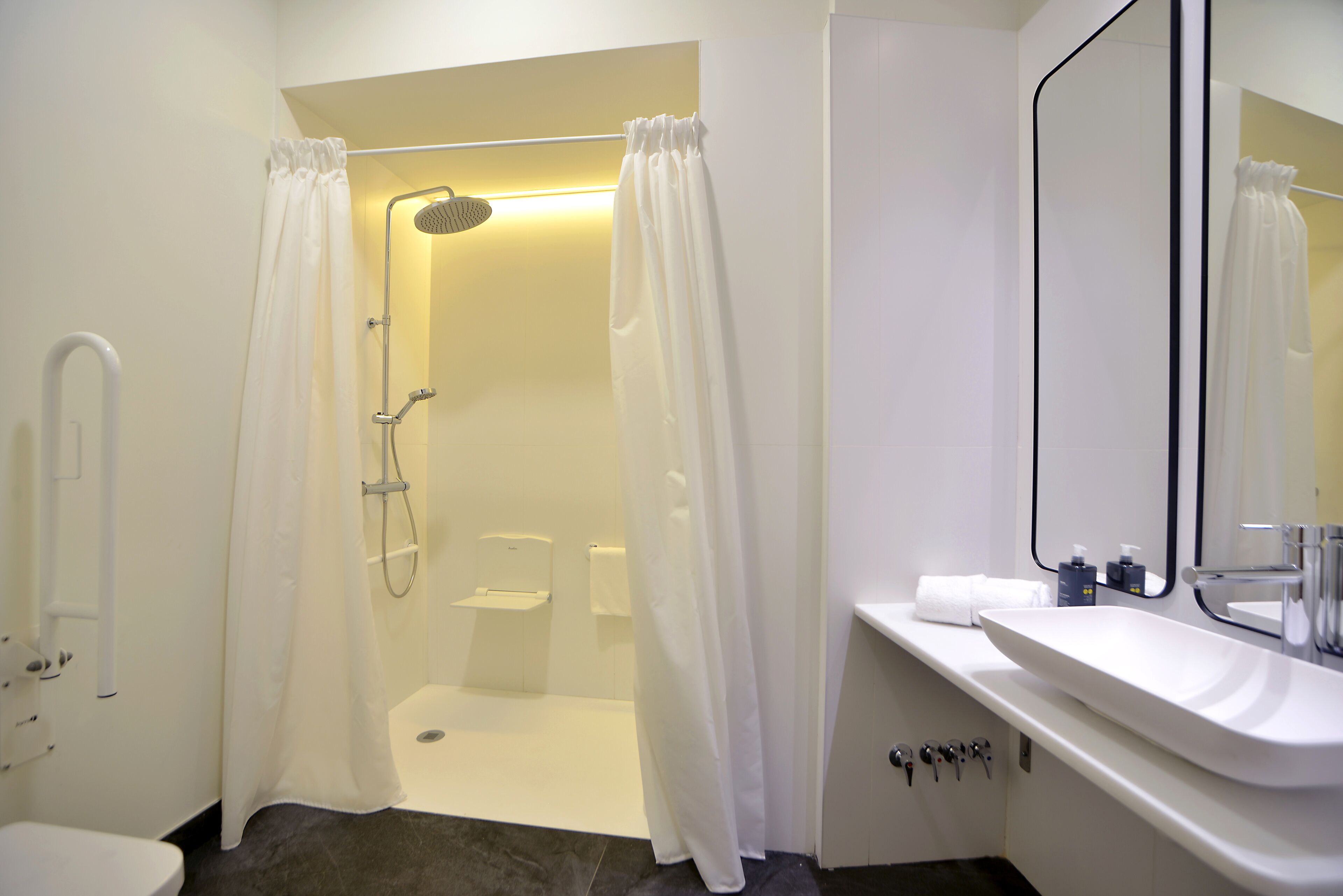 Plaza Mina Suites
