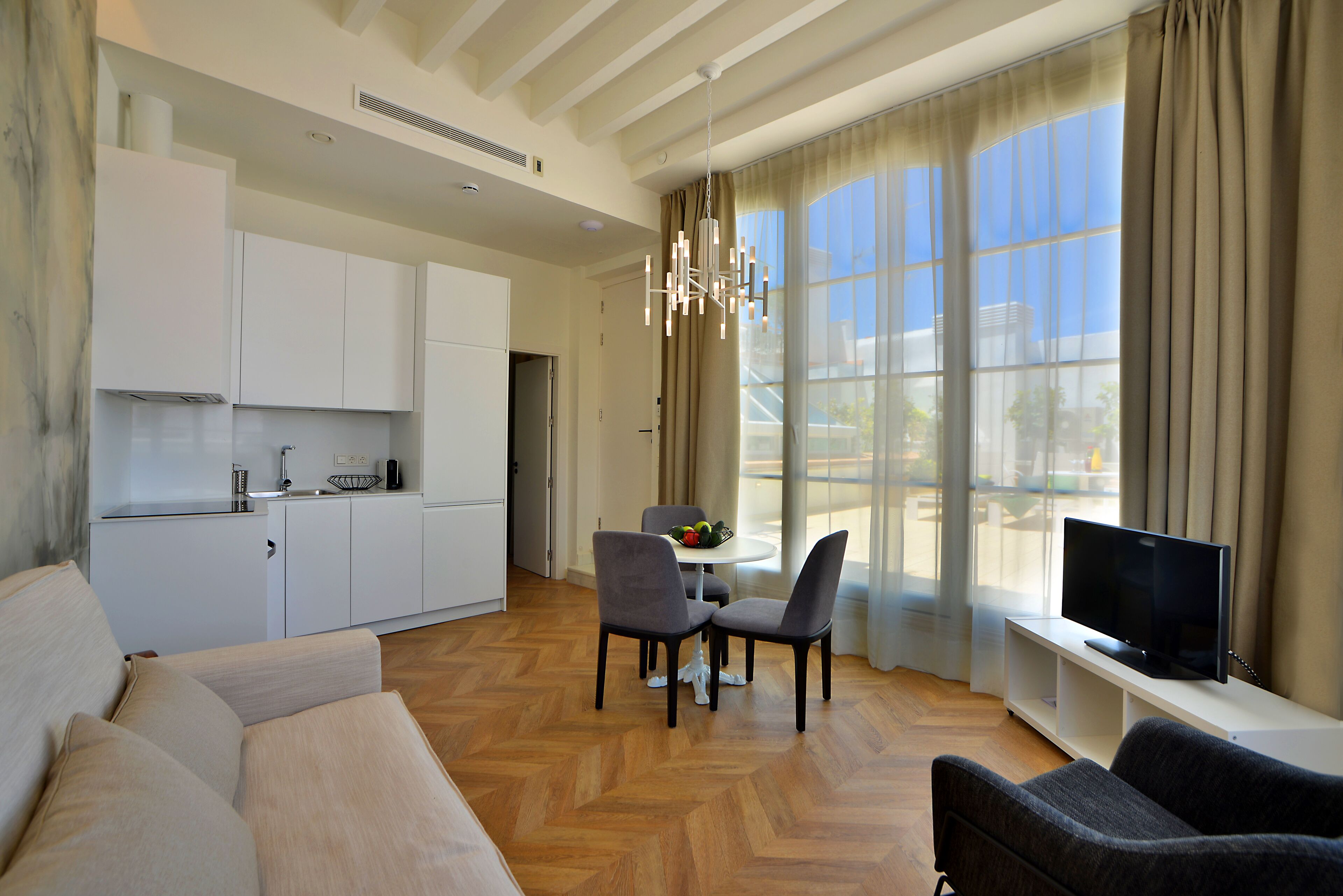 Plaza Mina Suites
