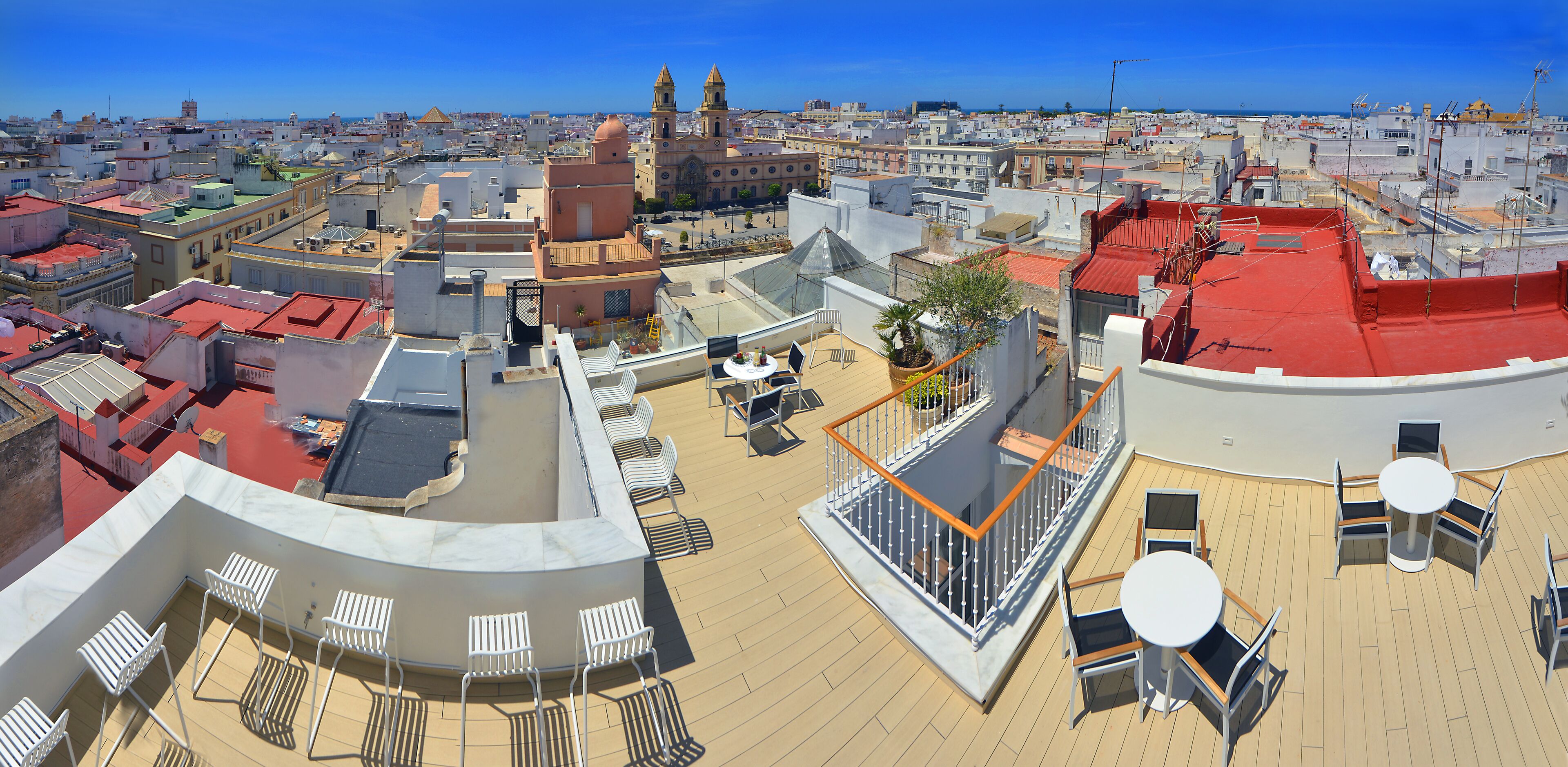 Plaza Mina Suites