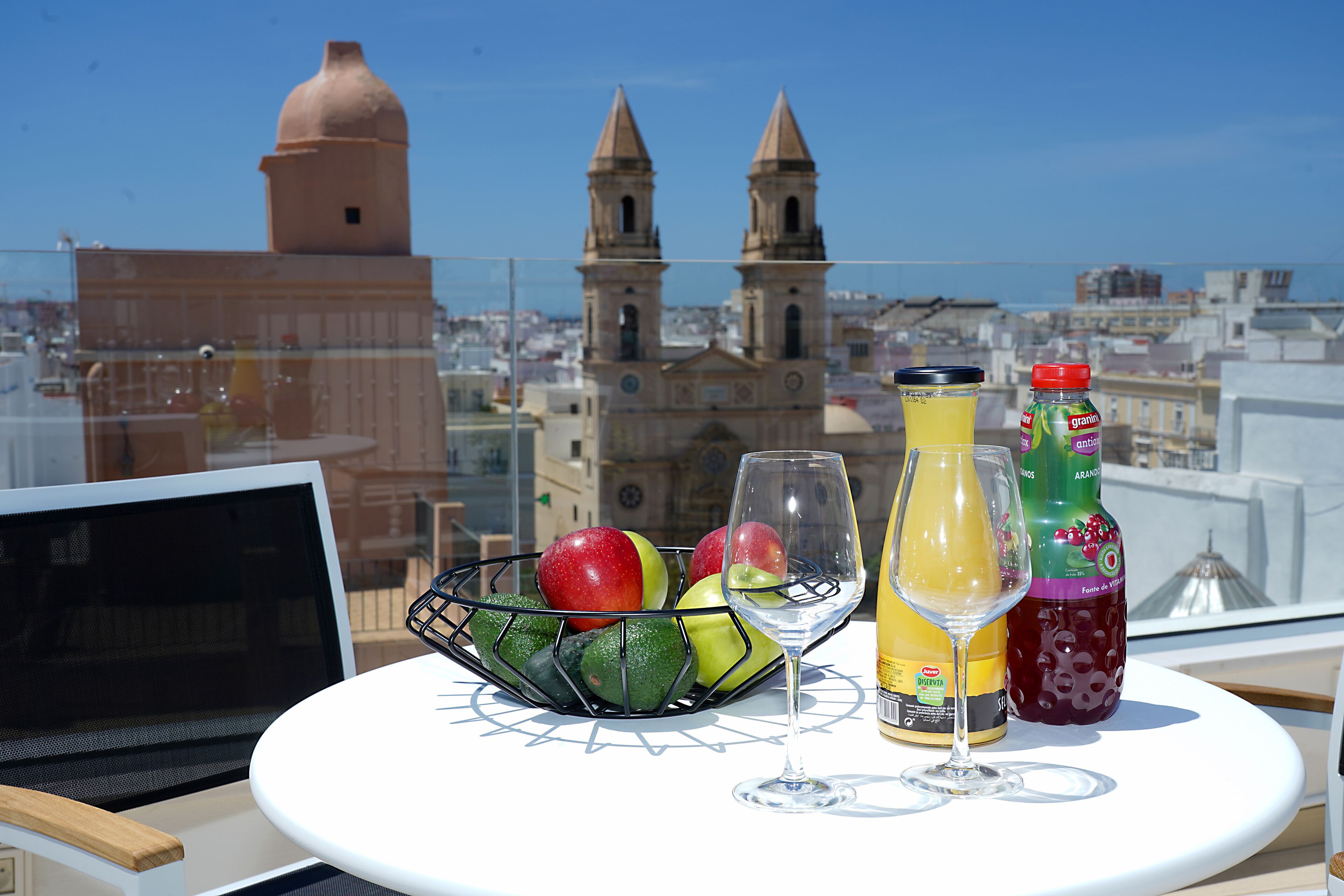 Plaza Mina Suites