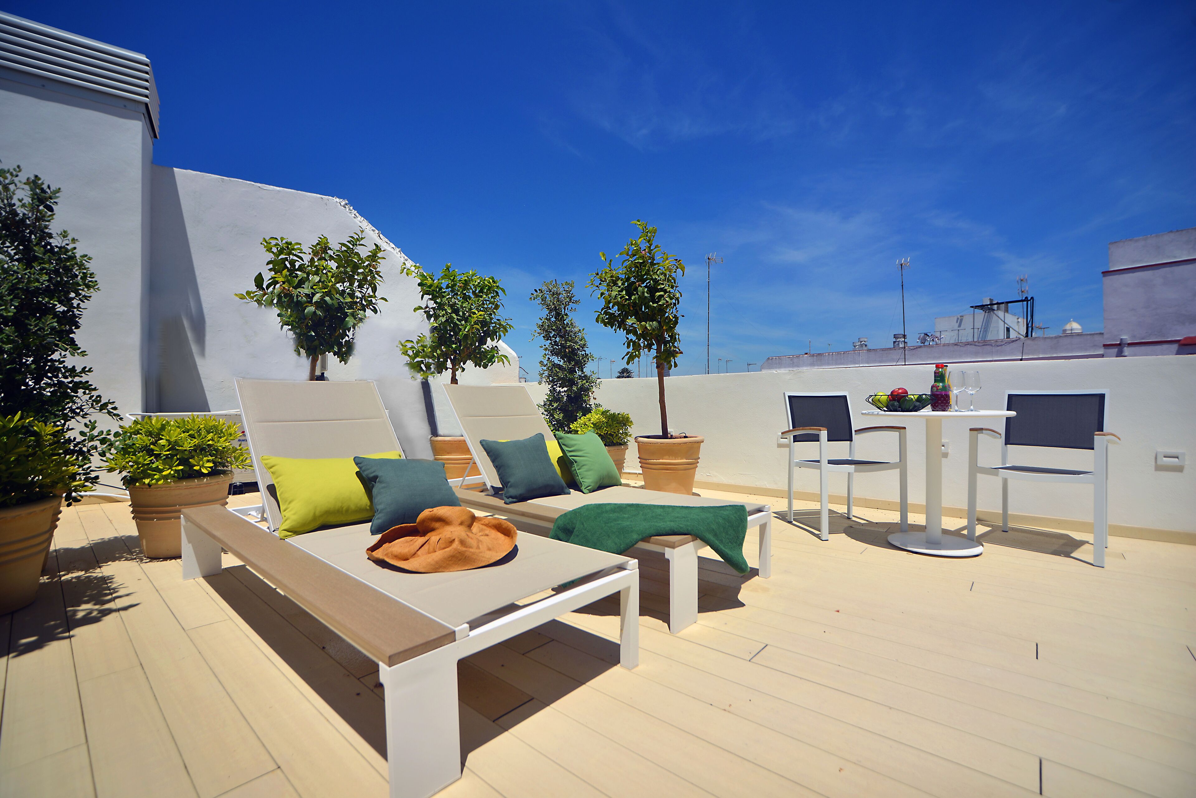 Plaza Mina Suites