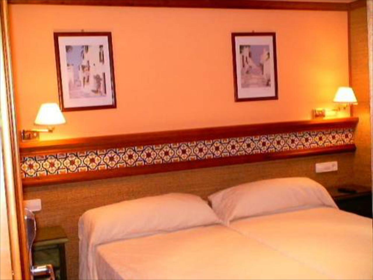 Hostal La Conilena