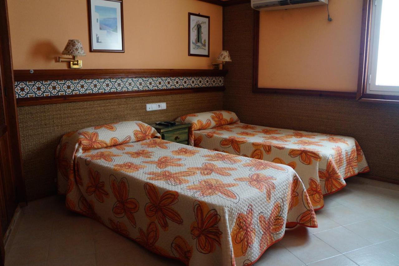 Hostal La Conilena