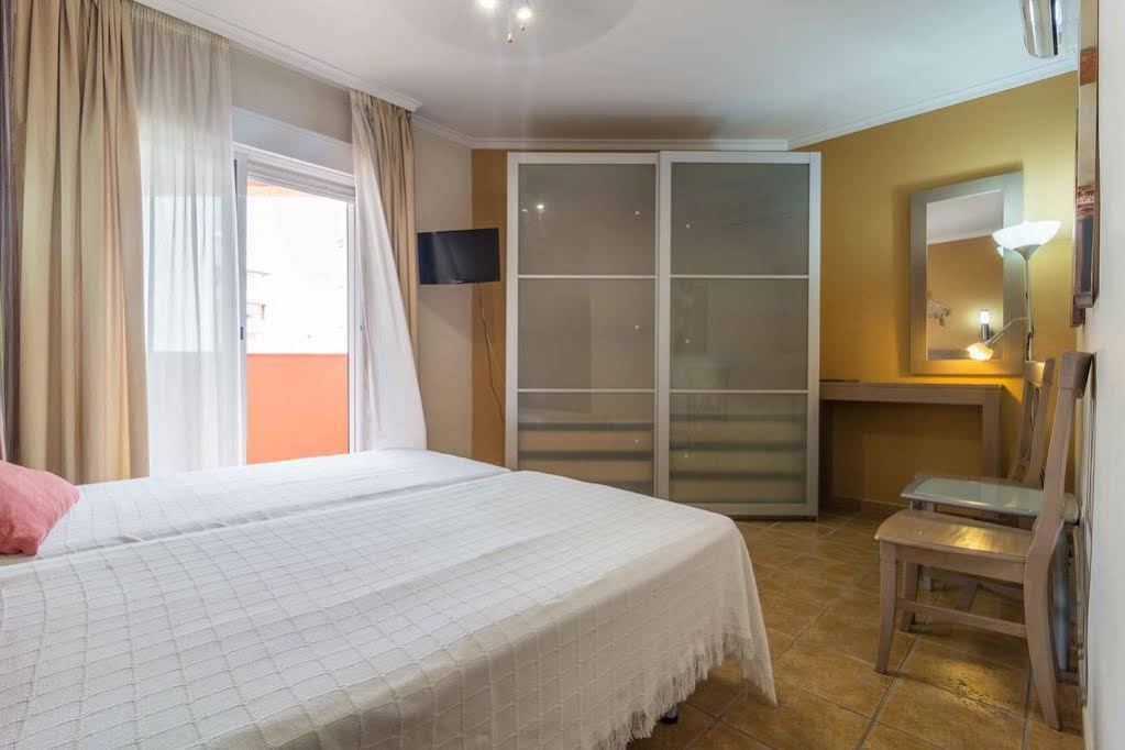 Hostal Costa Luz