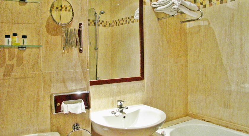 Hotel Los Cantaros