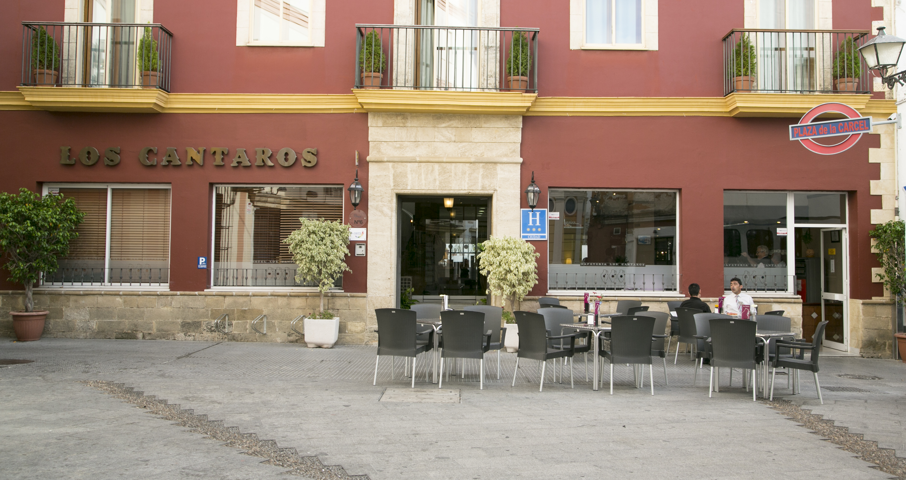 Hotel Los Cantaros