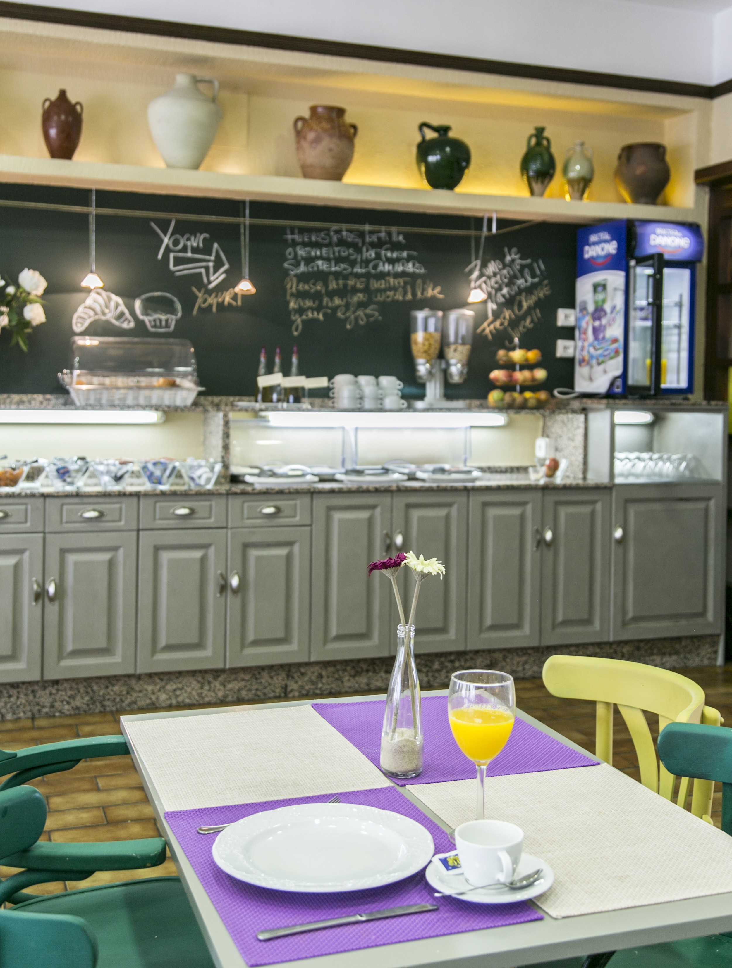 Hotel Los Cantaros