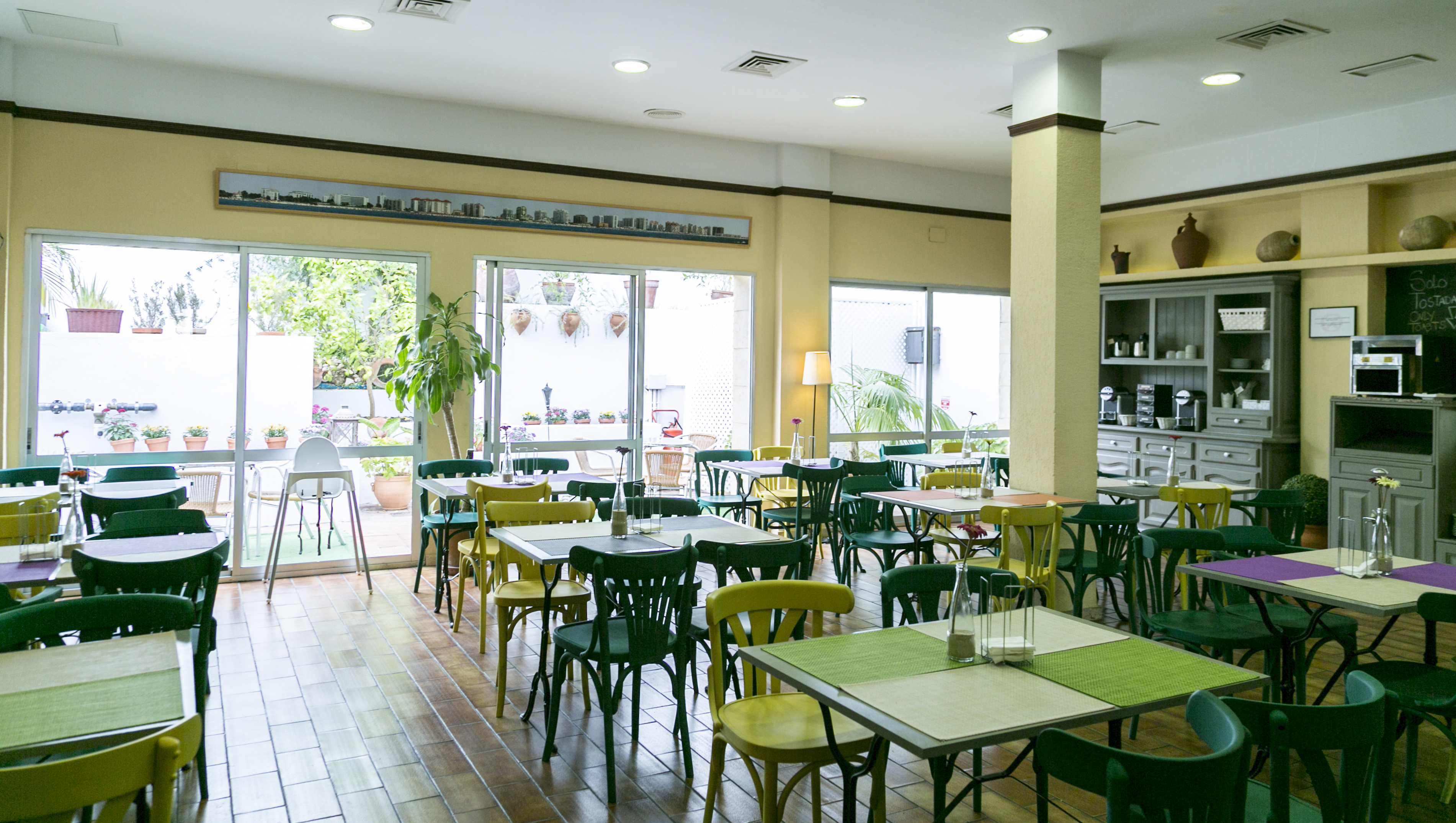 Hotel Los Cantaros
