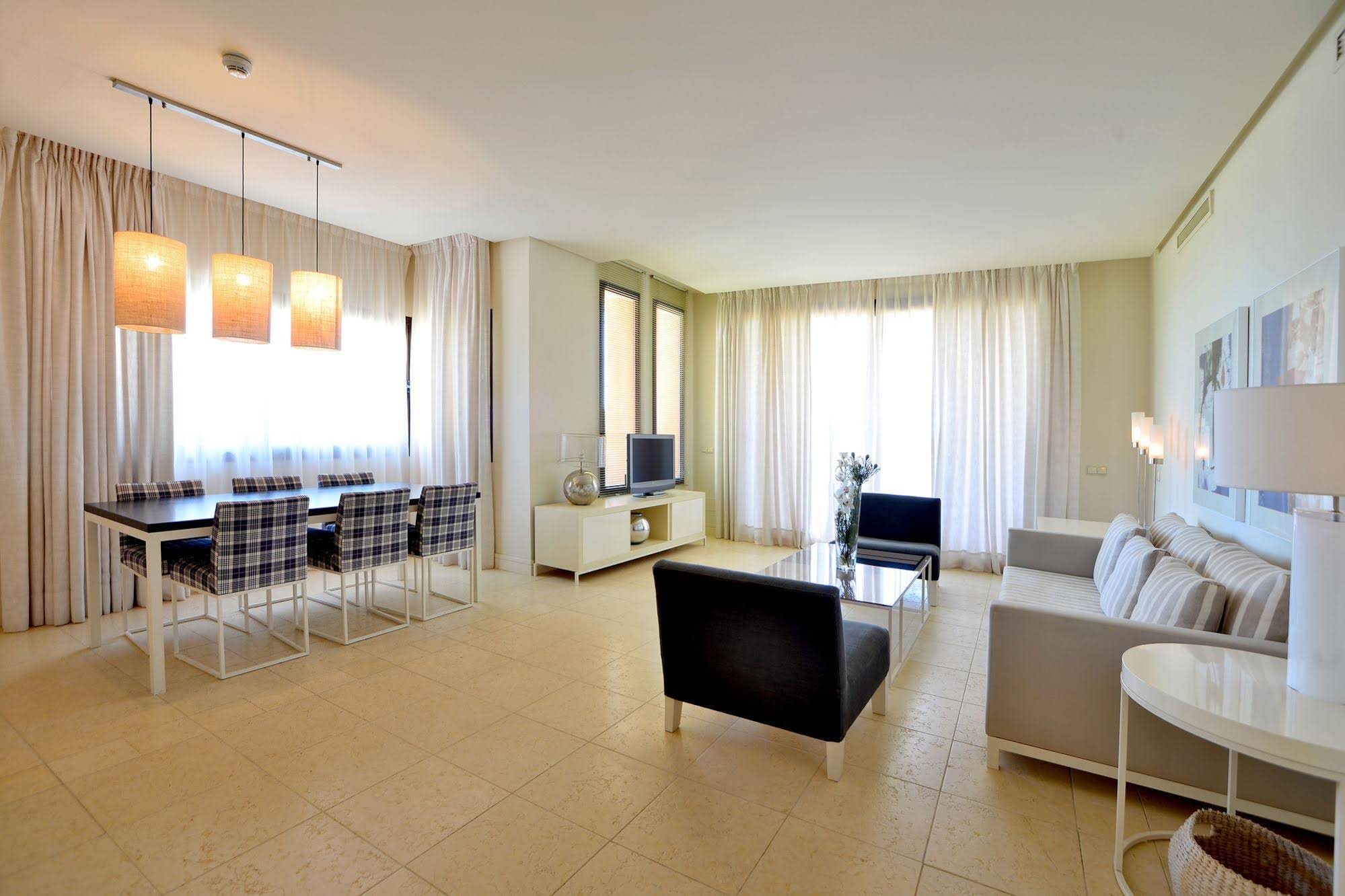Novo Resort The Residence Luxury Apartments by Barceló