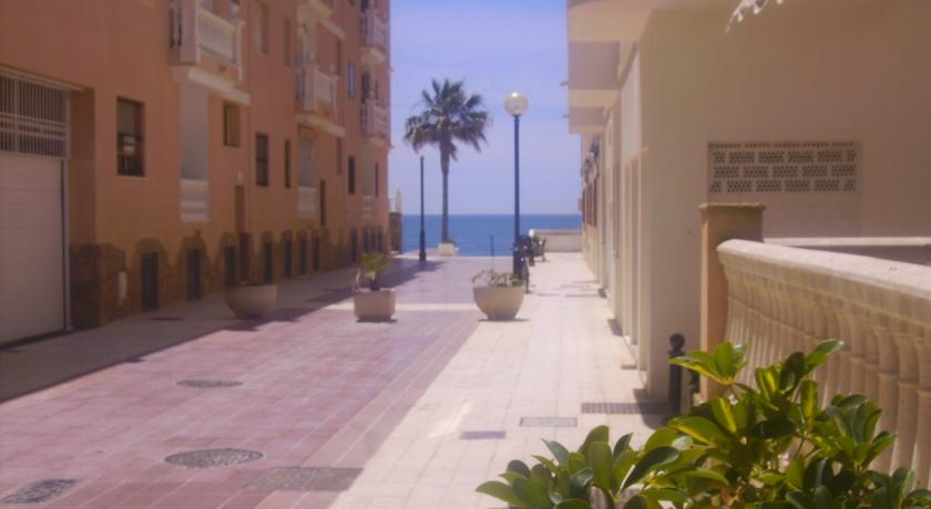 Hostal Restaurante Macavi