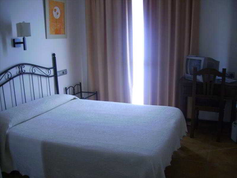 Hostal Restaurante Macavi