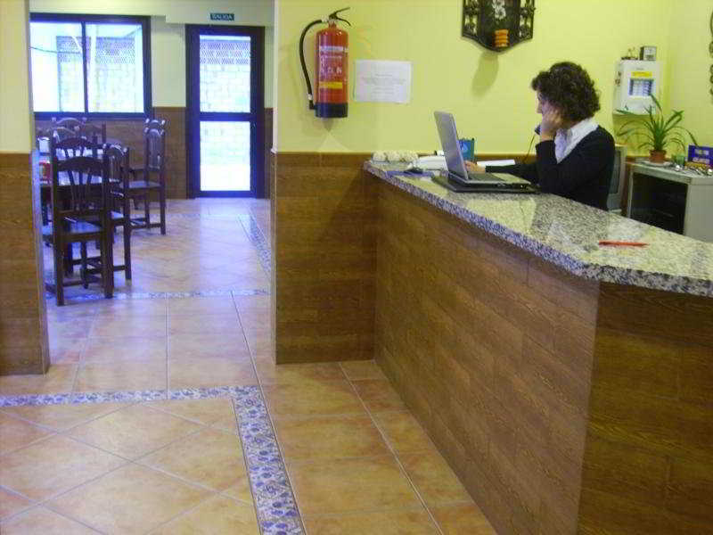 Hostal Restaurante Macavi