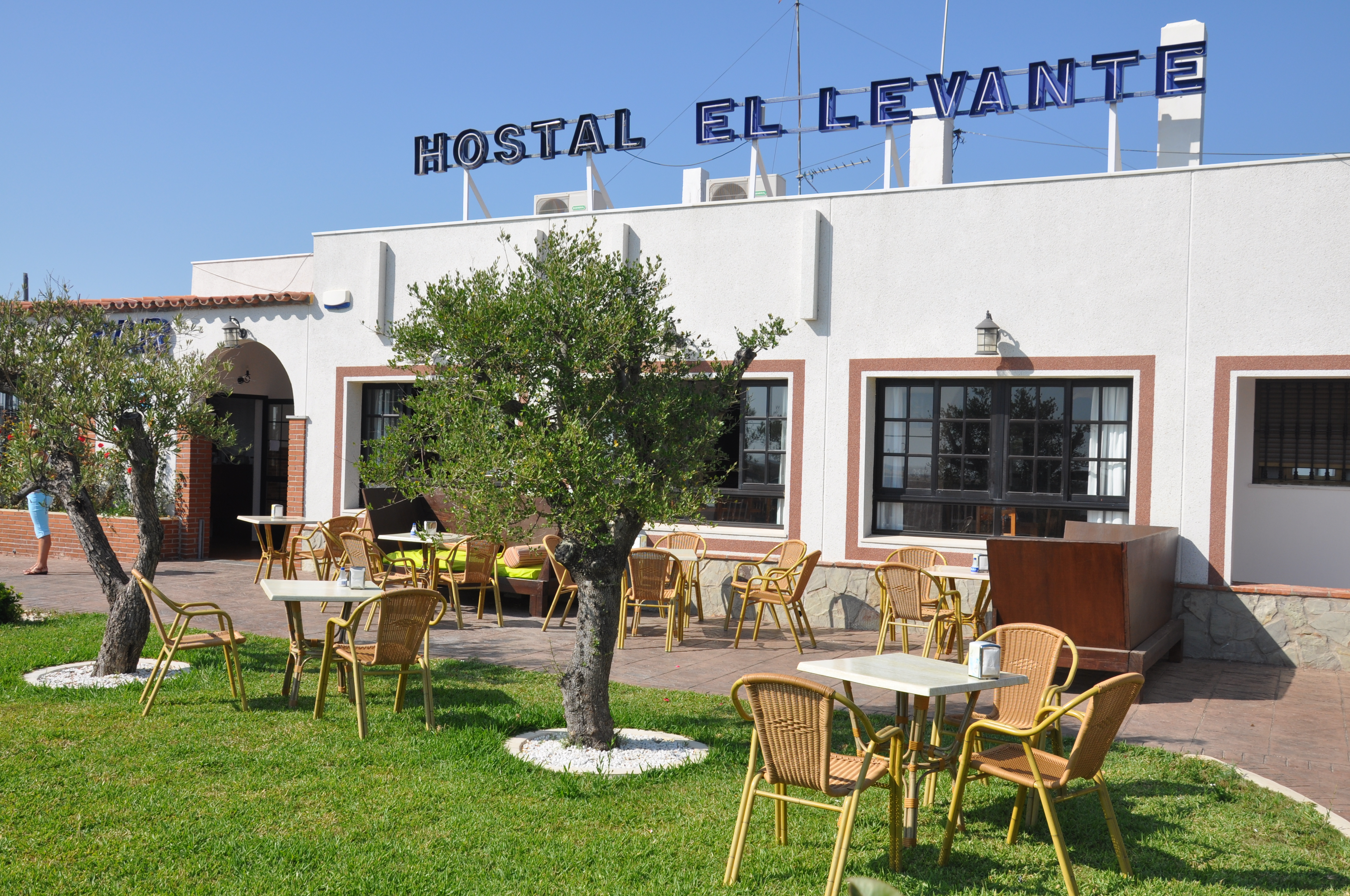 El Levante Hostal