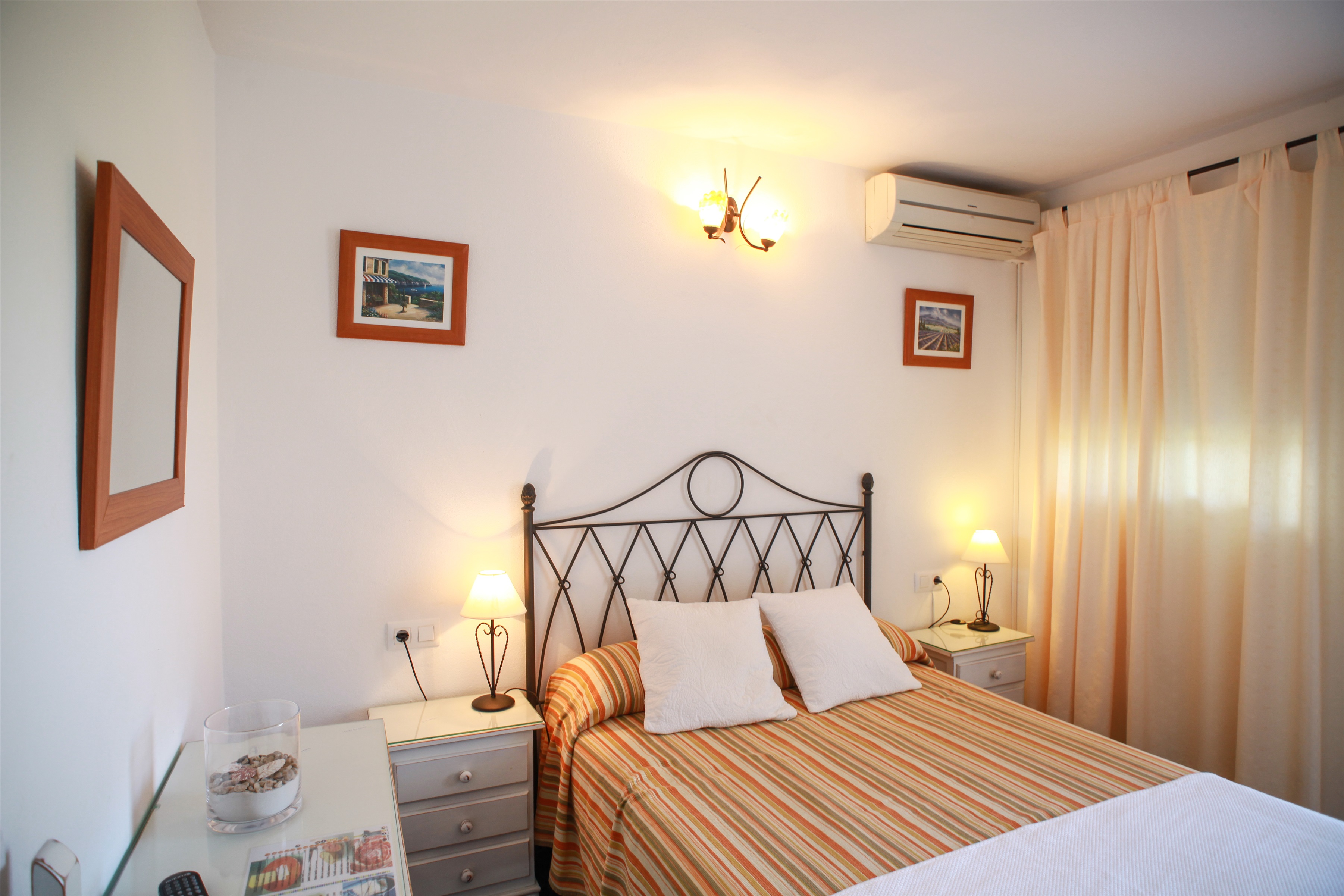 El Levante Hostal