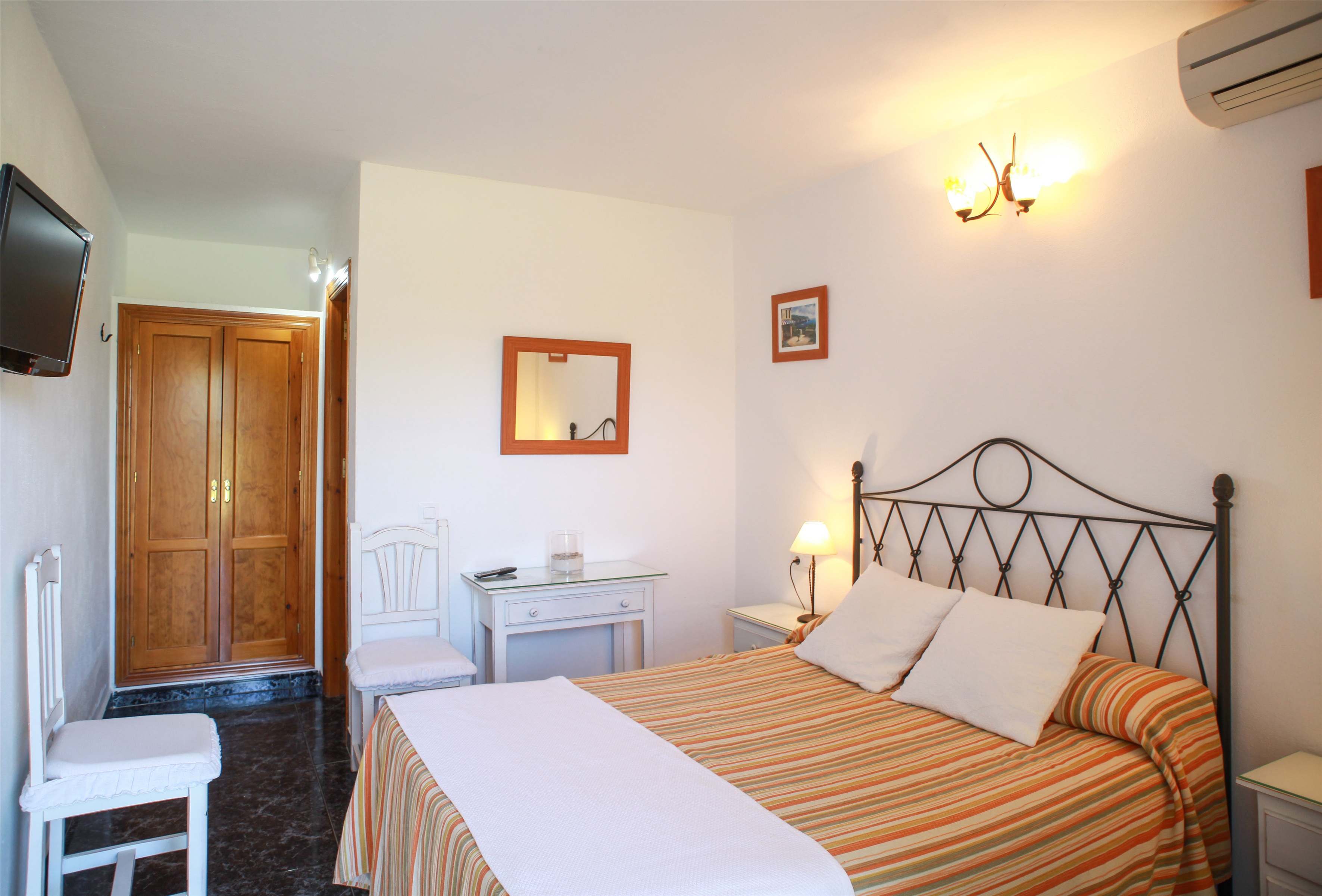 El Levante Hostal