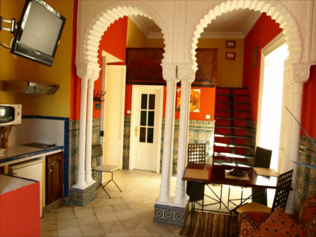 La Casa Amarilla