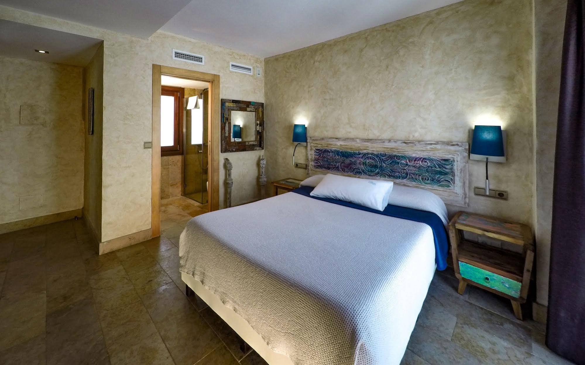 Room Tarifa