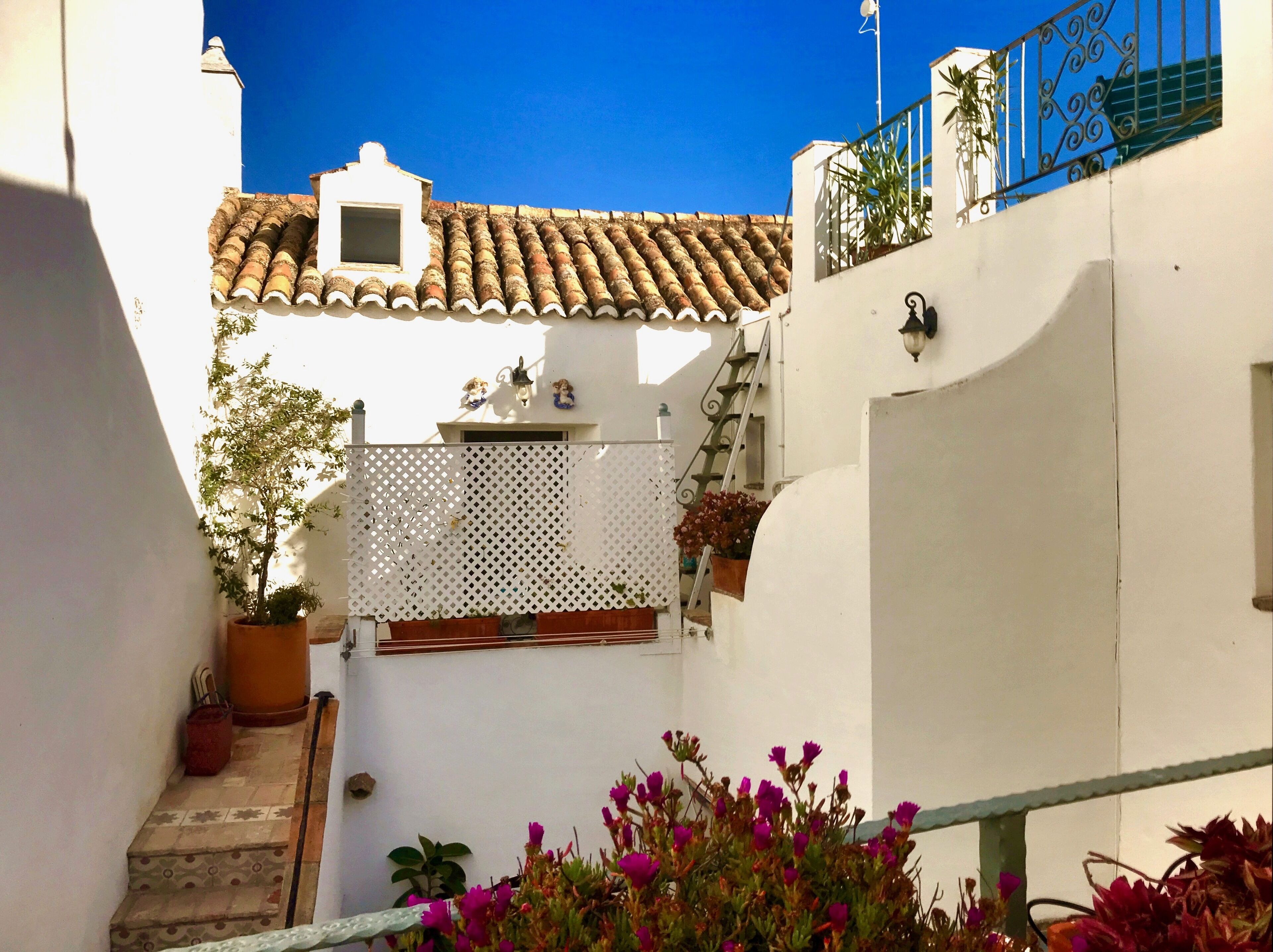 Casa la Fuente by Casas Vejer Debra