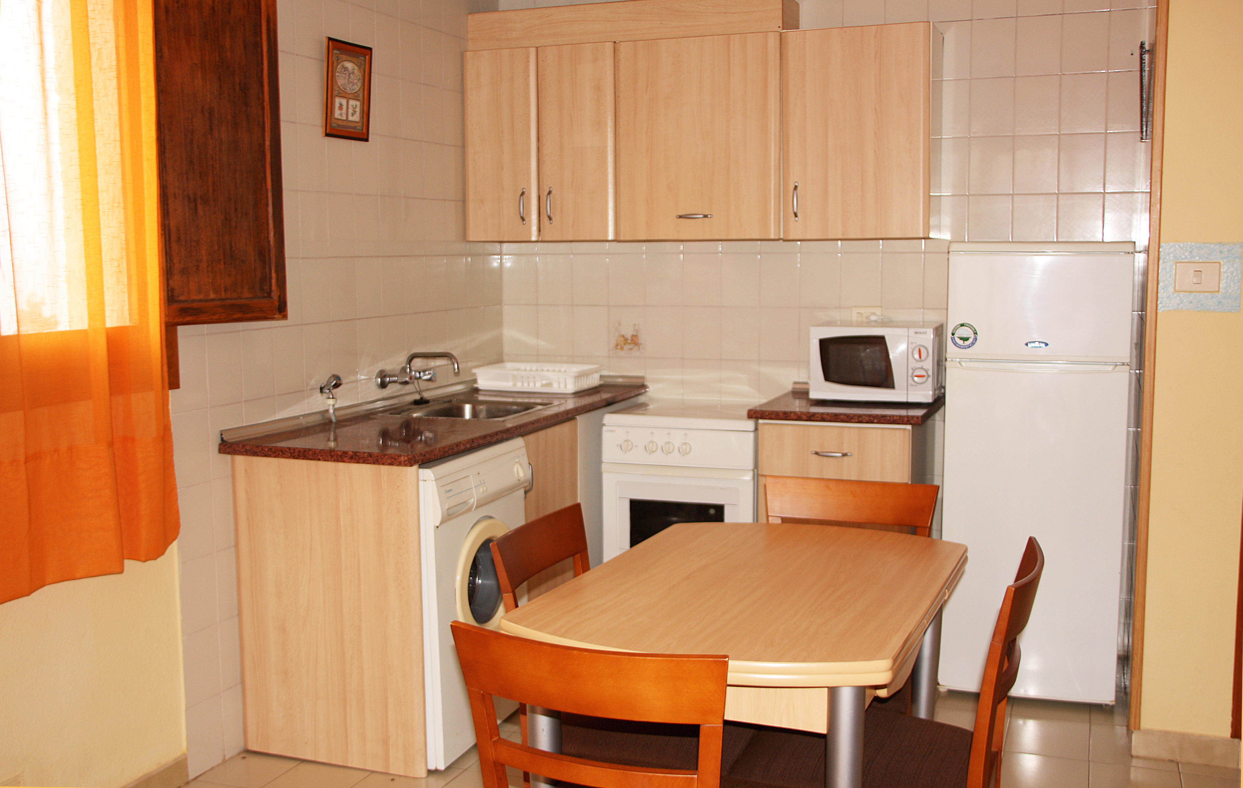 Apartamentos Habitat Playa Romana 3000