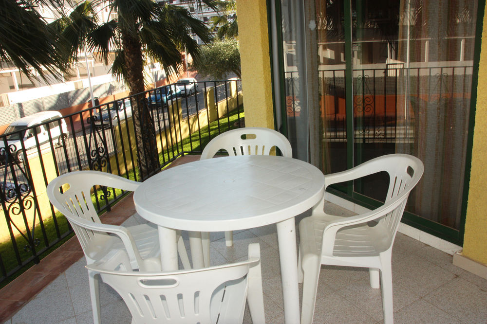 Apartamentos Sol y Mar 3000