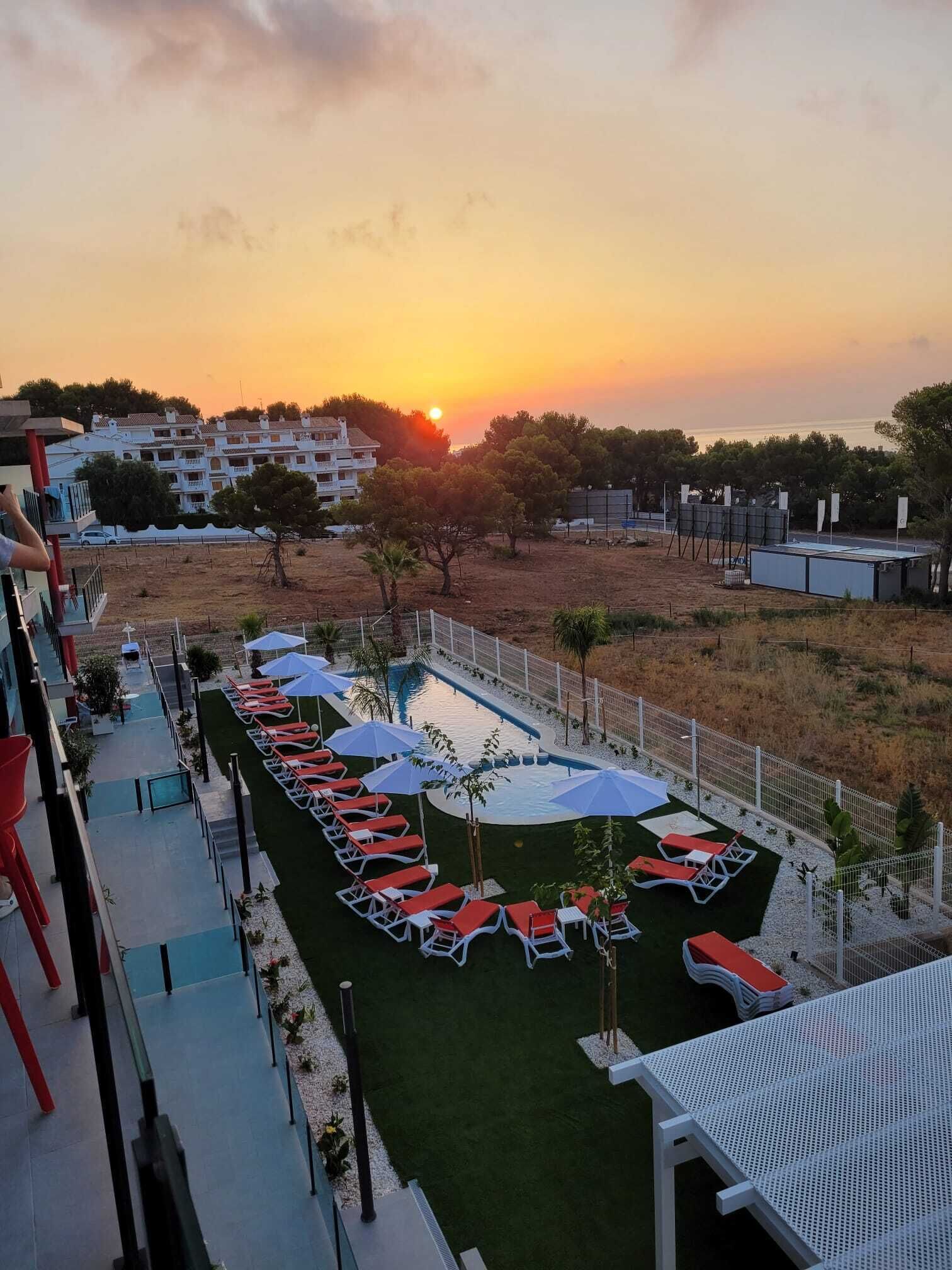 Azahar Beach Apartments