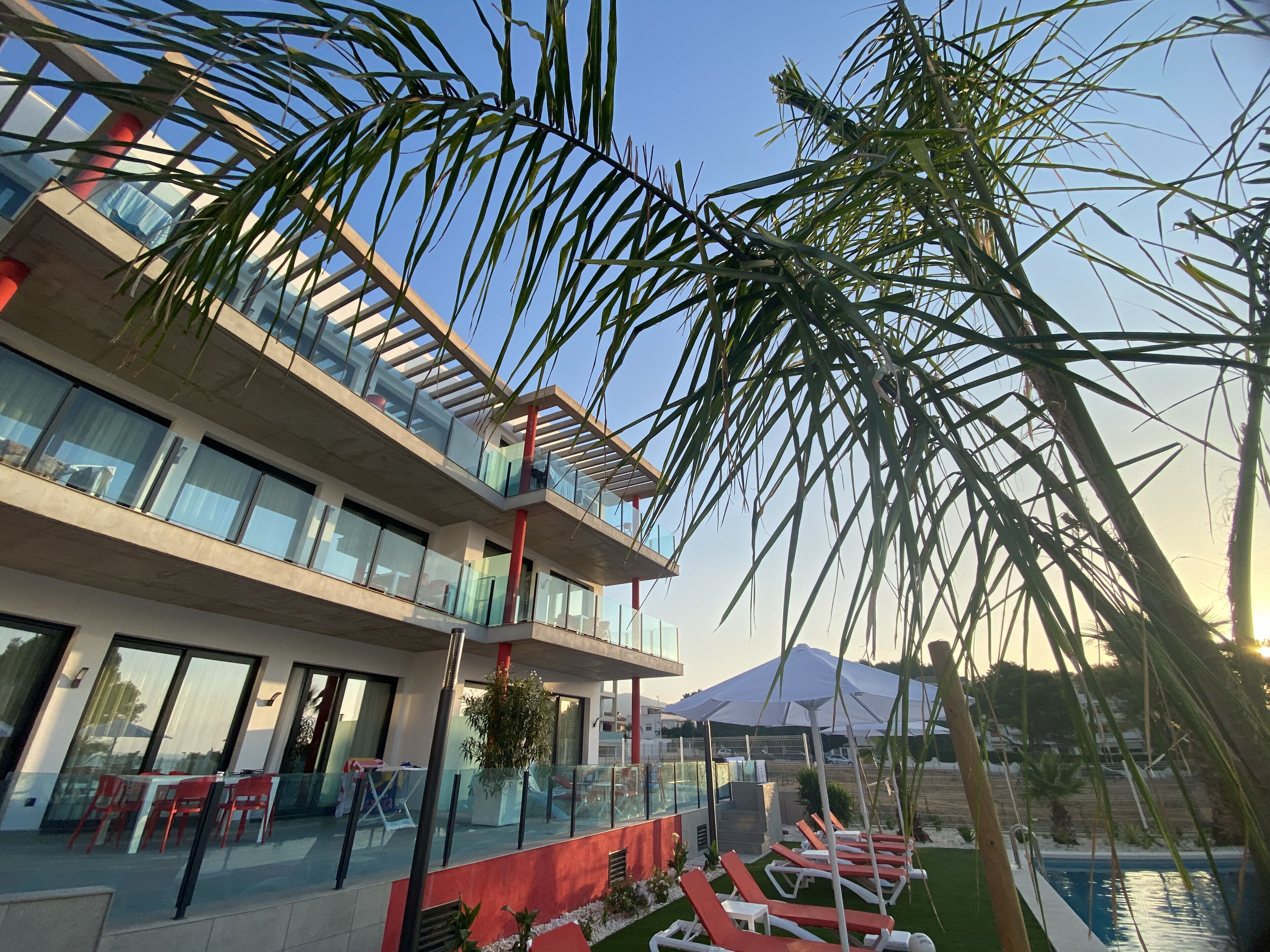 Azahar Beach Apartments