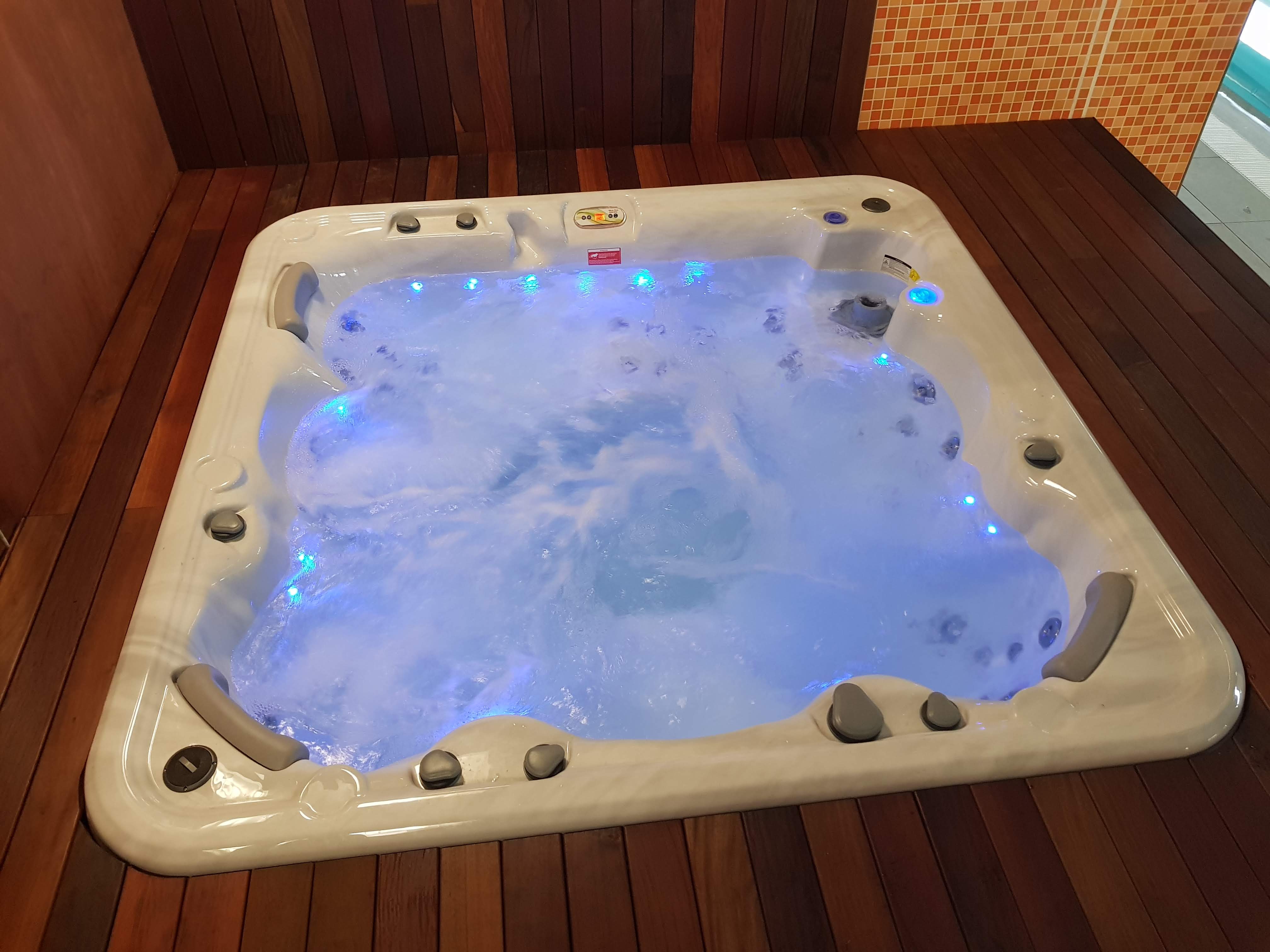 Hotel Intelier Orange
