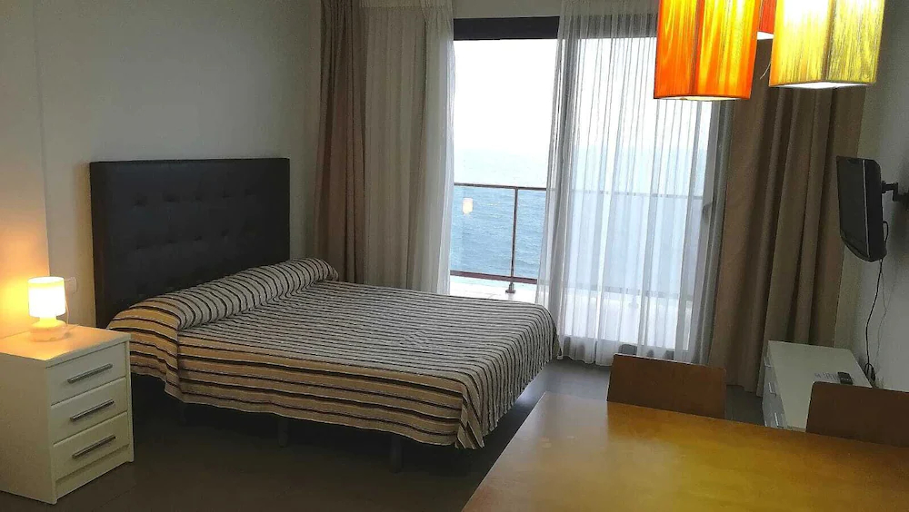 Aparthotel El Faro