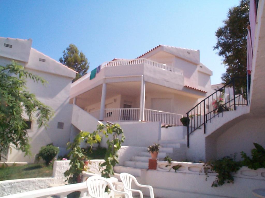Apartamentos Finca Simó