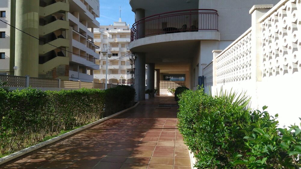 Residencial Olimpo by AP Costas