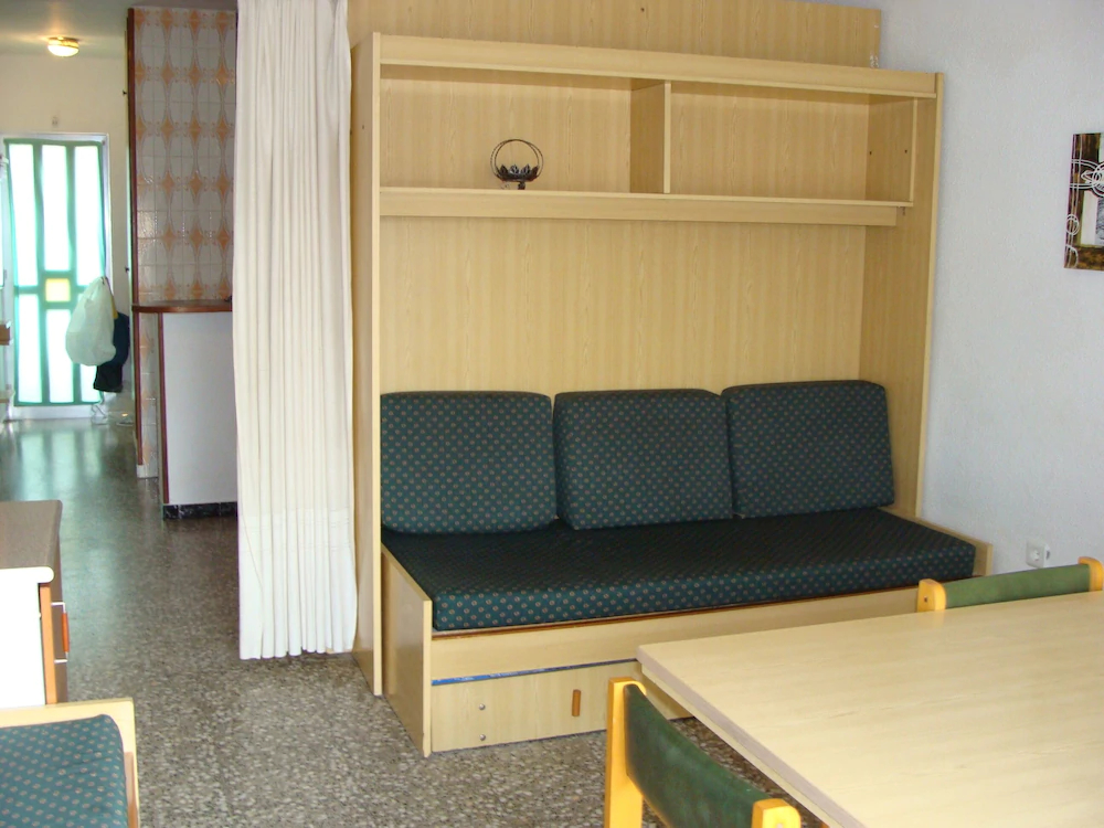 Estudios Voramar by AP Costas