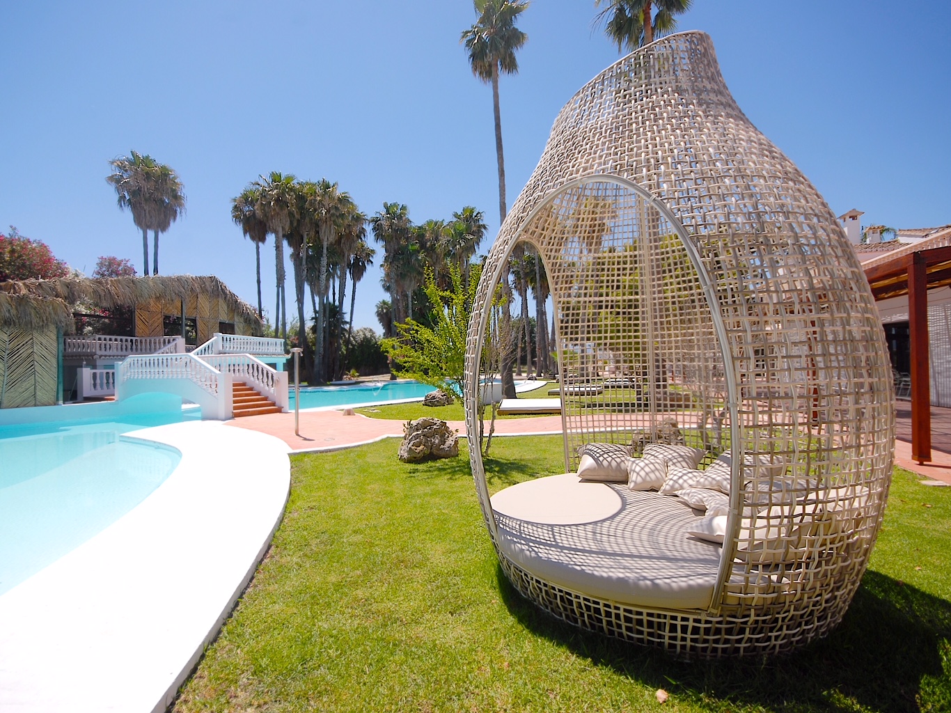TU&ME Resort