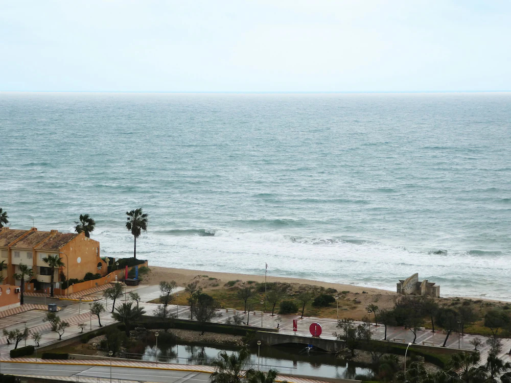 Apartamentos Tavernes Playa Suites 3000