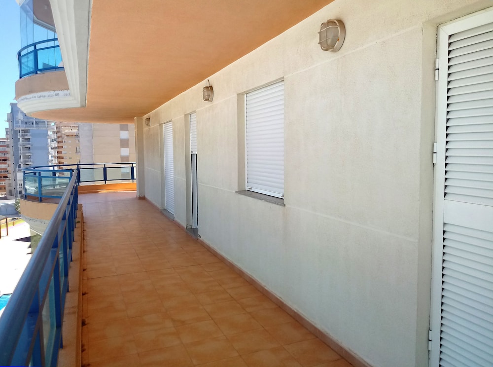 Apartamentos Tavernes Playa Suites 3000