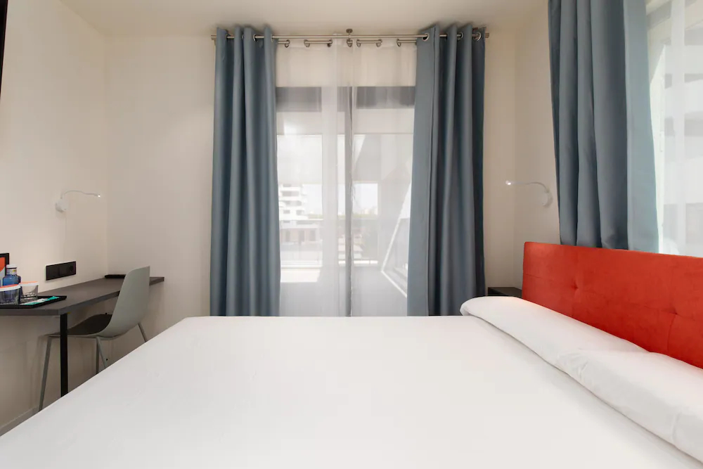 Arena Zone Hotel & Cafe