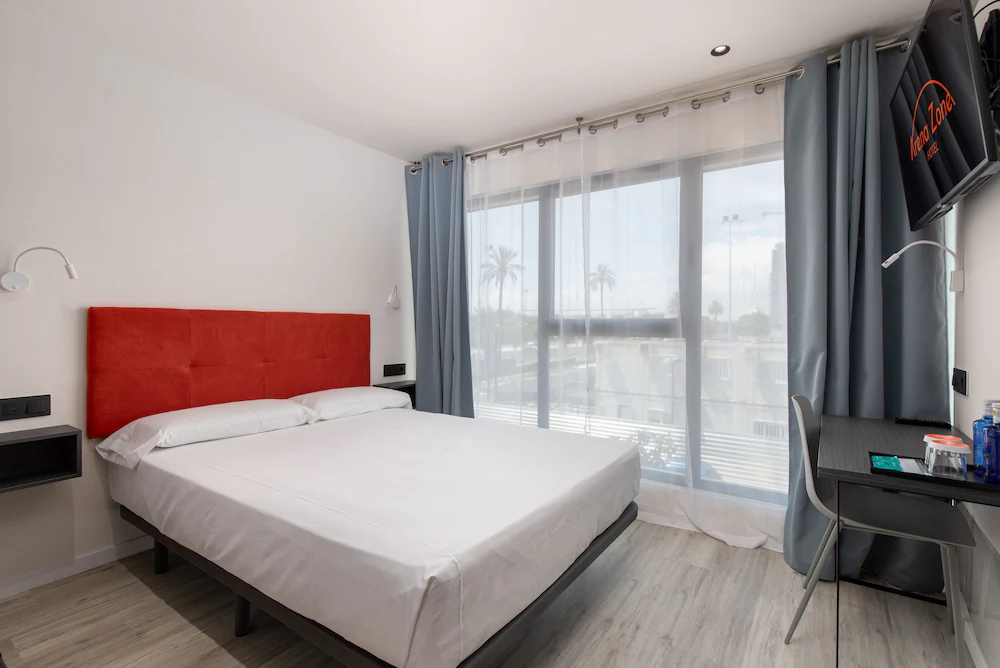 Arena Zone Hotel & Cafe