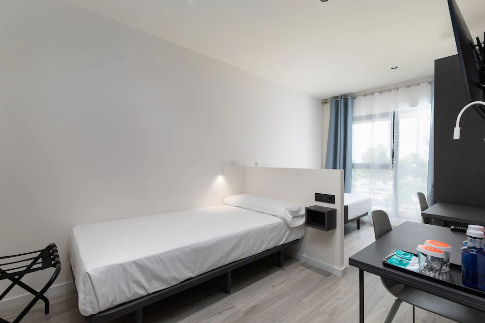 Arena Zone Hotel & Cafe