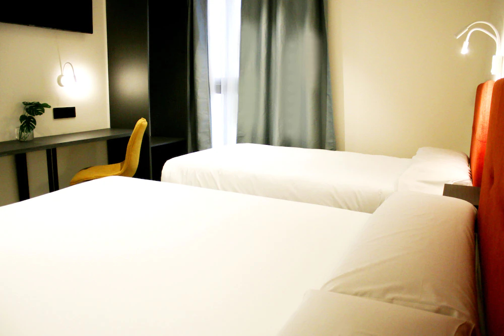 Arena Zone Hotel & Cafe